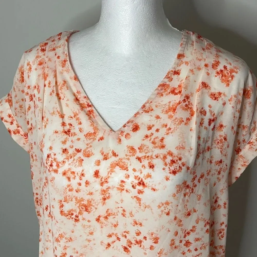 Simply Vera Capped Sleeve Blouse. Size Small. Peach Floral - Picture 2 of 9